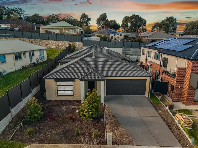 14 Dany Road, Pakenham VIC 3810