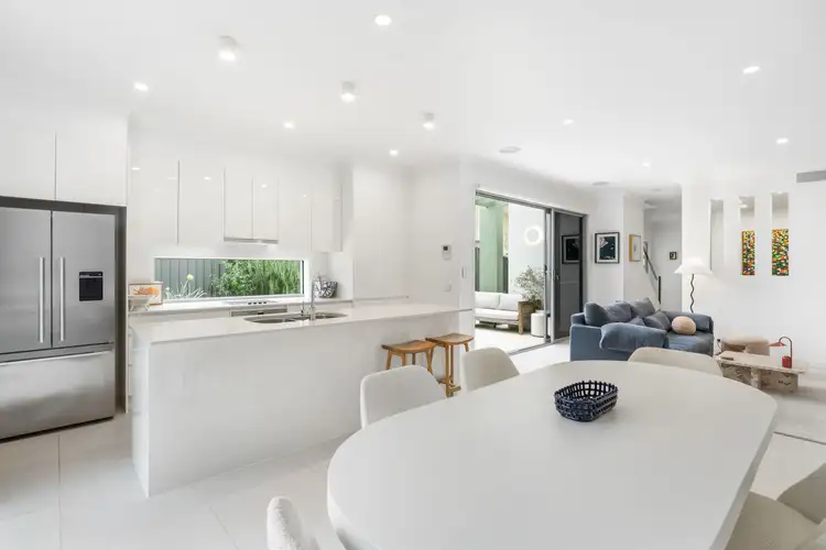 36B Albion Avenue, Miami QLD 4220