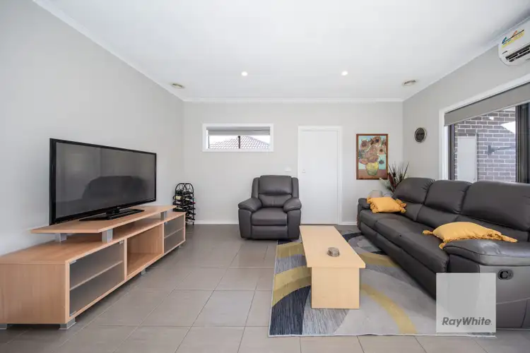 Fifth view of Homely house listing, 2/18 Buckingham Street, Sydenham VIC 3037