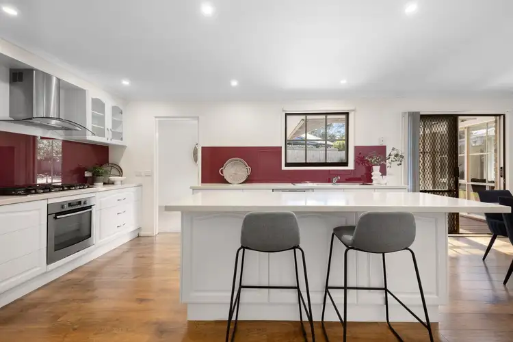 Sixth view of Homely house listing, 6 Mary Court, Berwick VIC 3806