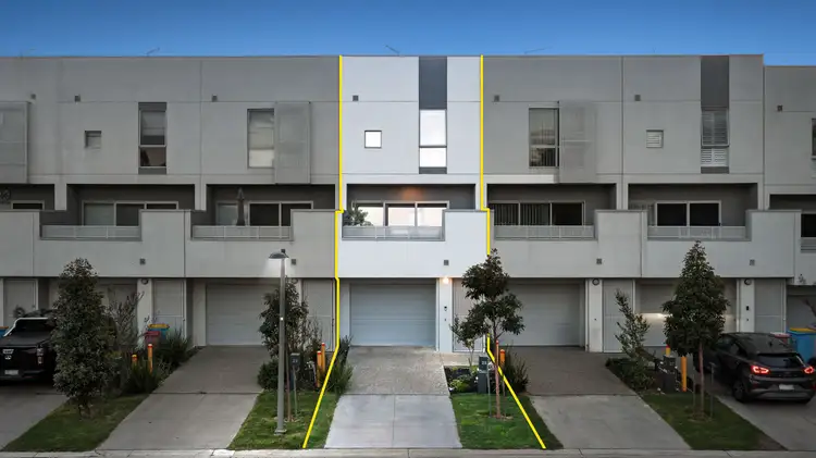 Main view of Homely townhouse listing, 25 Anchorage Drive, South Morang VIC 3752
