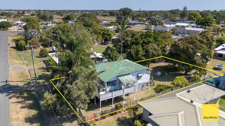 5 Hicks Street, Burnett Heads QLD 4670