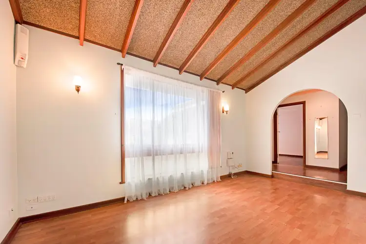 Second view of Homely house listing, 6 Snell Court, Tarcoola Beach WA 6530