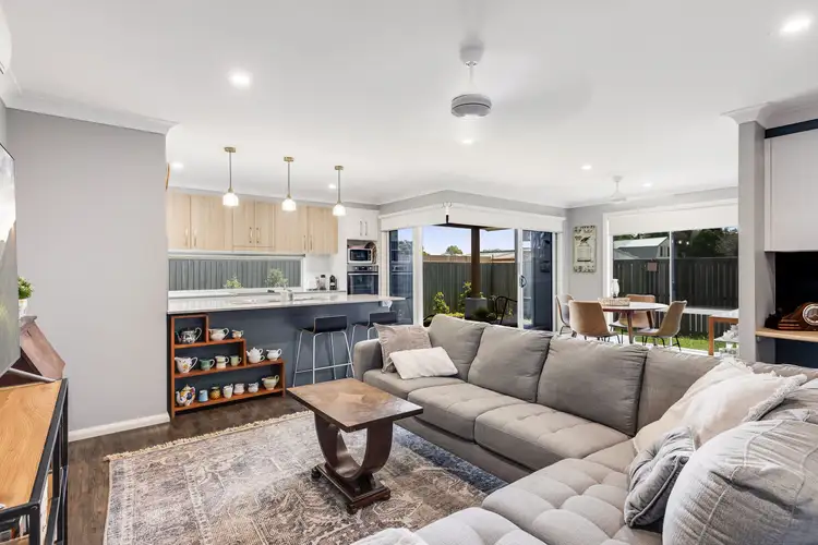 Sixth view of Homely unit listing, 2/13 Cox Street, Wilsonton QLD 4350