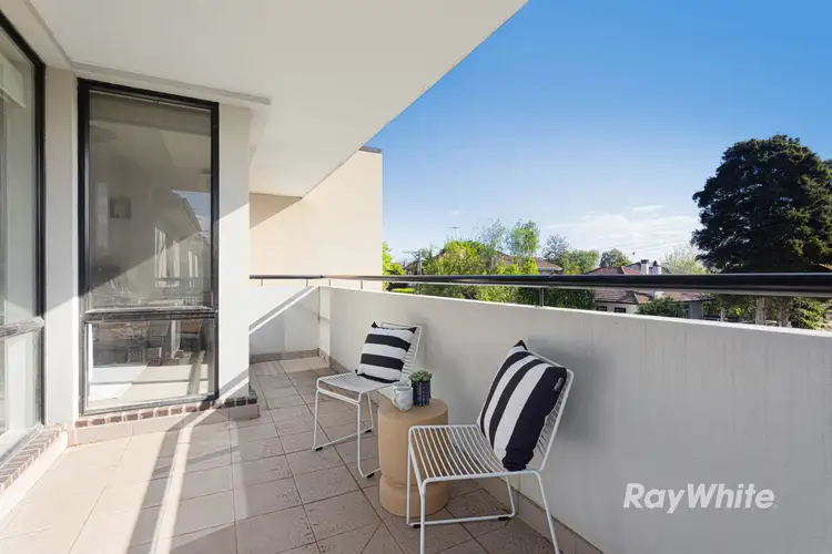 Second view of Homely apartment listing, 7/3 Glenroy Road, Hawthorn VIC 3122