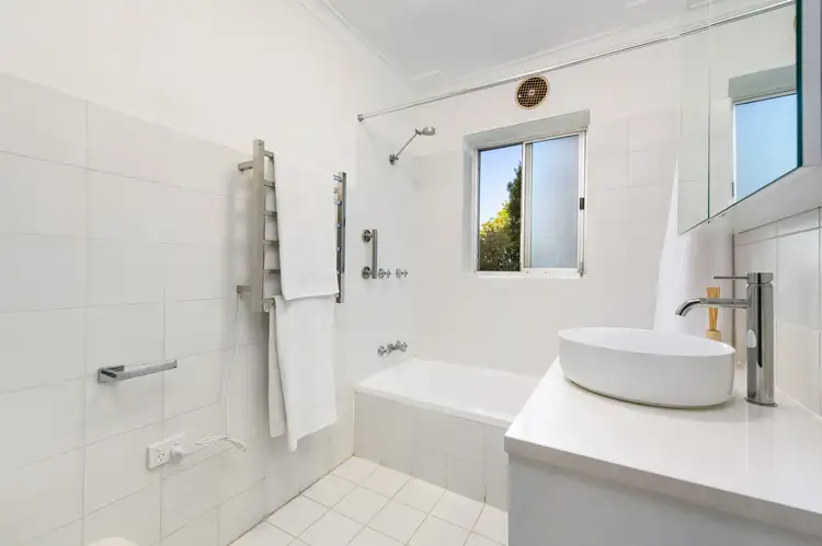 Sixth view of Homely apartment listing, 4/2 Birriga Road, Bellevue Hill NSW 2023