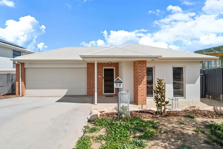 25 Kaylock Street, Strathnairn ACT 2615