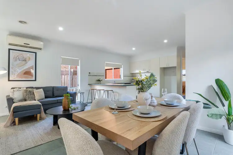 Sixth view of Homely house listing, 32 Garonne Circuit, Roxburgh Park VIC 3064