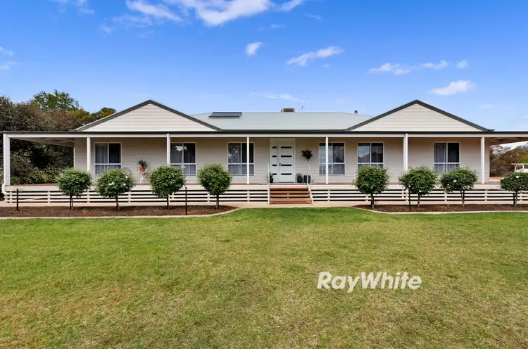 6 Bushland Rise, Koorlong VIC 3501