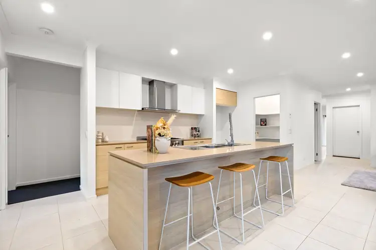 Third view of Homely house listing, 10 Arthurdale Crescent, Werribee VIC 3030