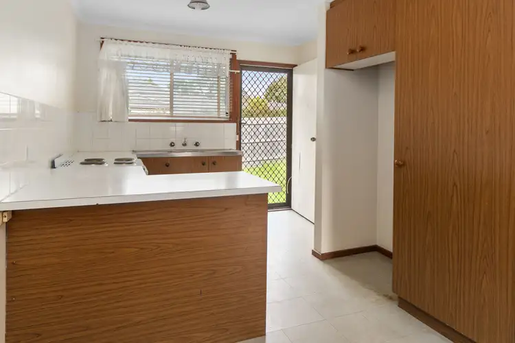 Second view of Homely unit listing, 4/12-14 Nursery Avenue, Frankston VIC 3199