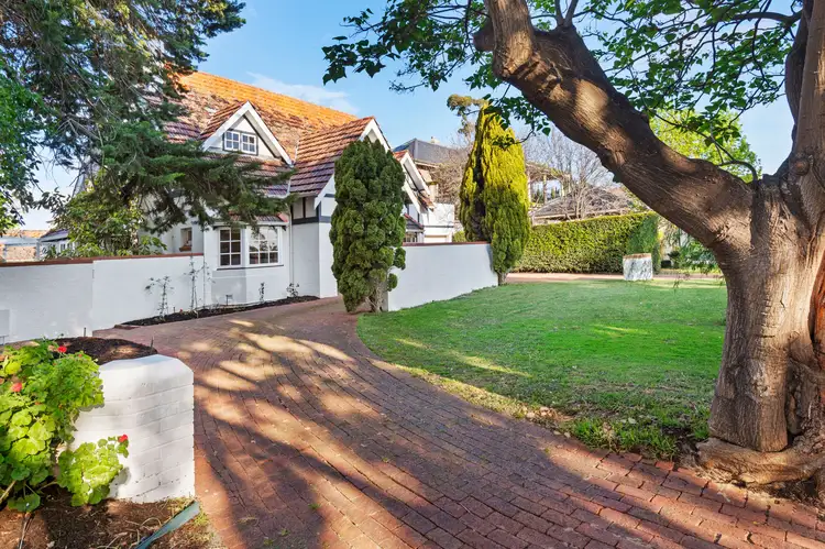 2 Wattle Avenue, Dalkeith WA 6009