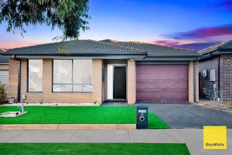 8 Gladesville Street, Truganina VIC 3029