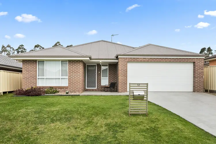 12 Loddon Circuit, Albion Park NSW 2527