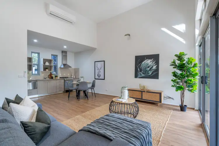 Fifth view of Homely house listing, 2 Bristow Lane, Craigieburn VIC 3064