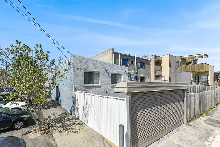 Sixth view of Homely unit listing, 2/19 Anthony Drive, Mount Waverley VIC 3149