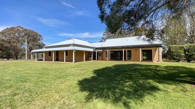 68 Pinegrove Road