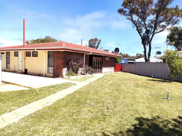 Third view of Homely house listing, 6 Bell Court, Leeman WA 6514