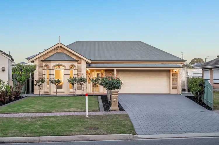 8 Derby Street, Grange SA 5022