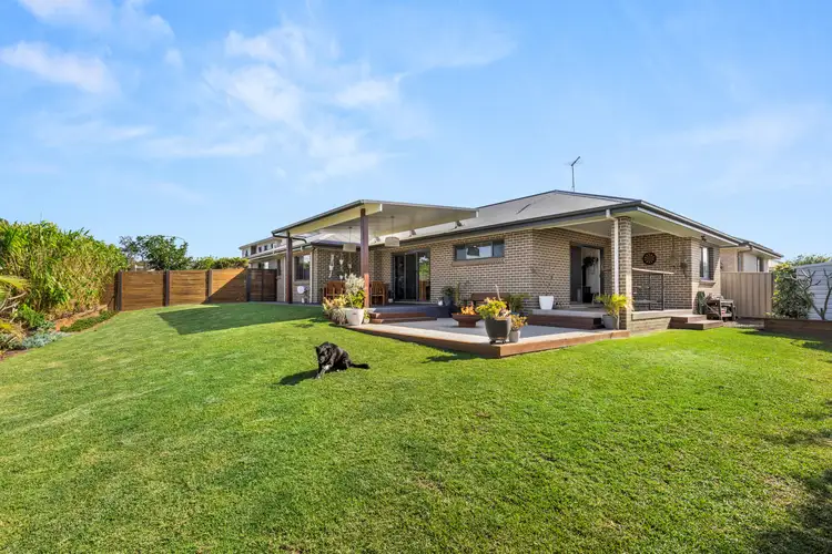 33 Jindalee Crescent, Nowra NSW 2541