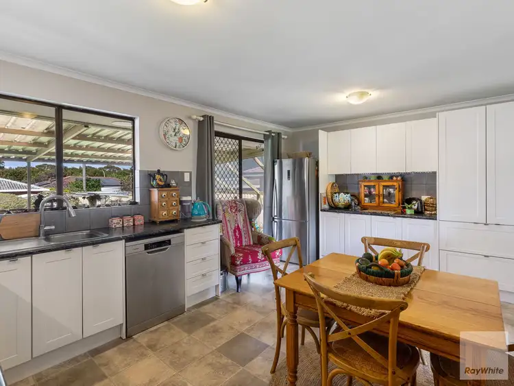 Fourth view of Homely house listing, 8 Sierra Crescent, Orana WA 6330