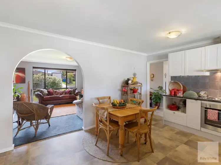 Fifth view of Homely house listing, 8 Sierra Crescent, Orana WA 6330