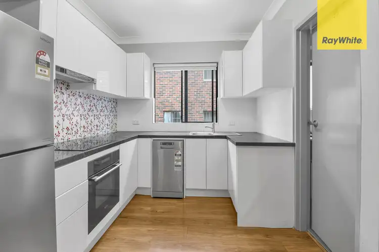 Main view of Homely unit listing, 2/6 Queens Road, Westmead NSW 2145