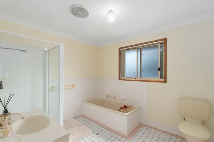 Sixth view of Homely house listing, 2/72 Koona Street, Albion Park Rail NSW 2527