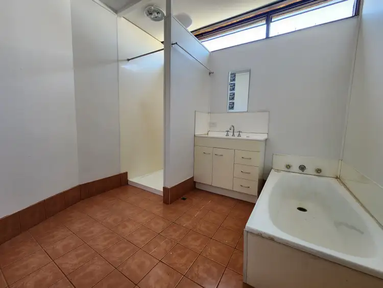 Seventh view of Homely unit listing, Lot 4/1 Hearn Place, Carnarvon WA 6701