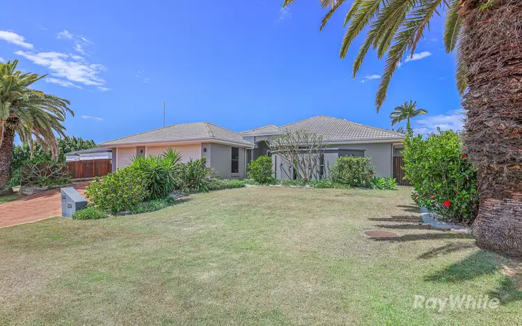 230 Barolin Esplanade, Coral Cove QLD 4670