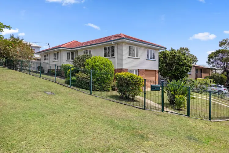 Main view of Homely house listing, 2 Greycliffe Street, Mount Gravatt East QLD 4122