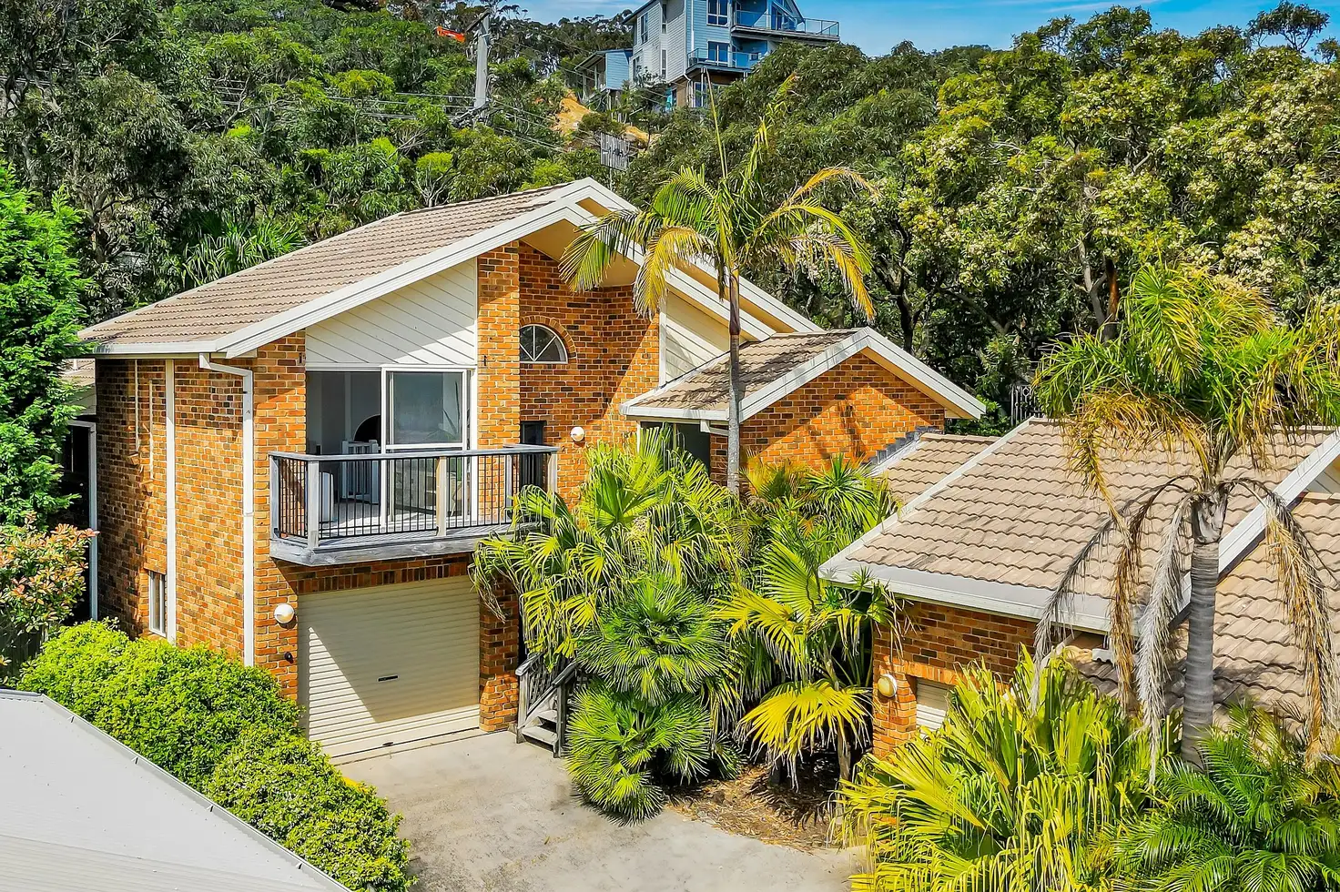 Main view of Homely townhouse listing, 2/1A Vista Avenue, Copacabana NSW 2251