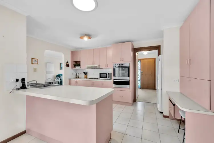 Sixth view of Homely unit listing, 1/21 General Joshua Drive, Hampton Park VIC 3976