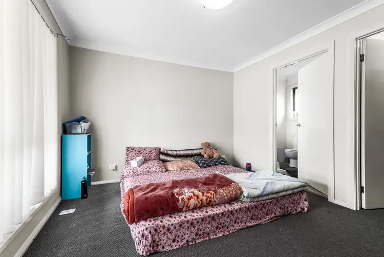 Fifth view of Homely house listing, 18 Sapphire Drive, Rutherford NSW 2320