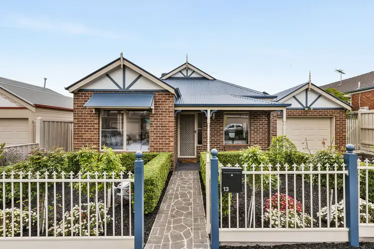 13 Beechville Place, Craigieburn VIC 3064