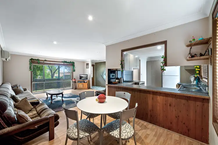 Fourth view of Homely house listing, 6 Trabb Place, Ambarvale NSW 2560