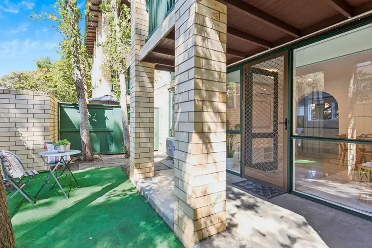 10/2 Ferguson Street, Glenelg North SA 5045