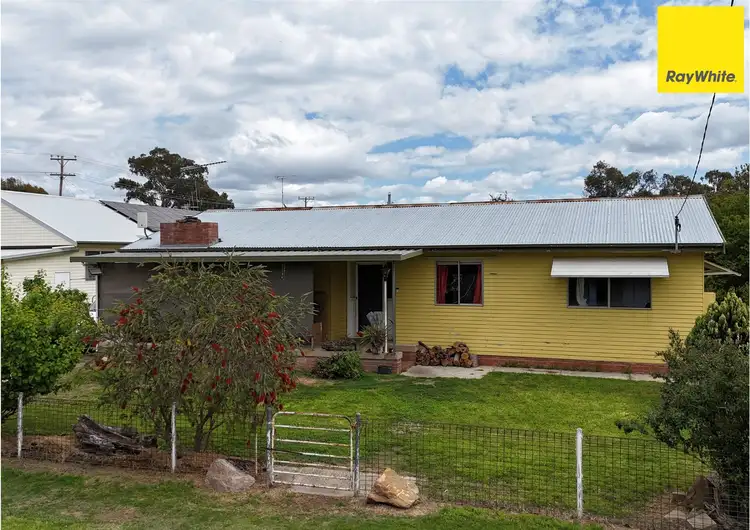 69 Inverell Street, Ashford NSW 2361
