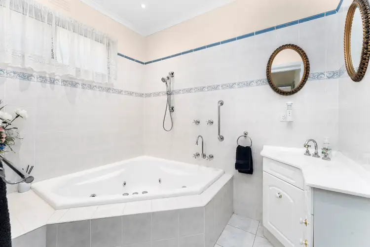 Sixth view of Homely house listing, 17 Longbrae Avenue, Forest Hill VIC 3131