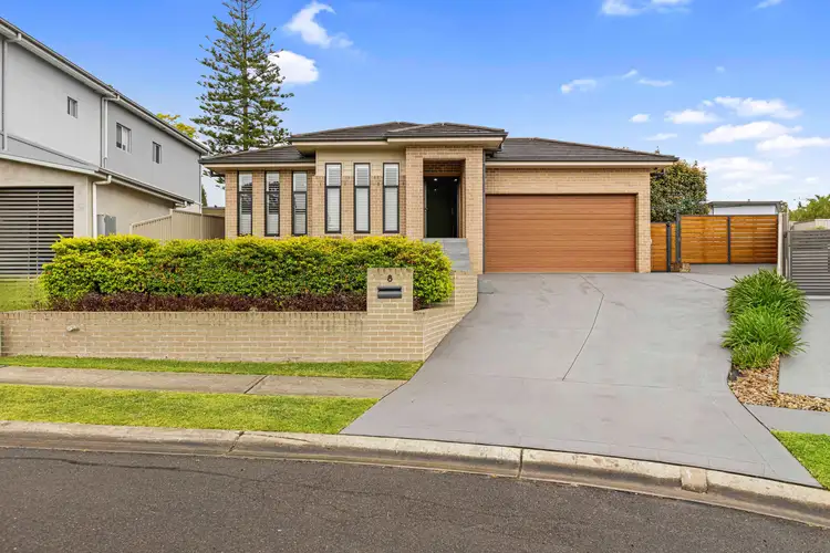 8 Ethan Close, Luddenham NSW 2745