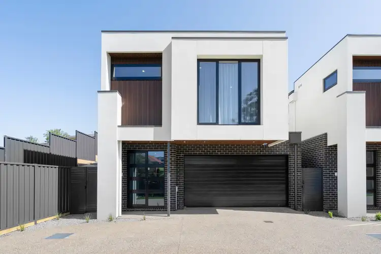 5/4 Formosa Mews, Greenvale VIC 3059