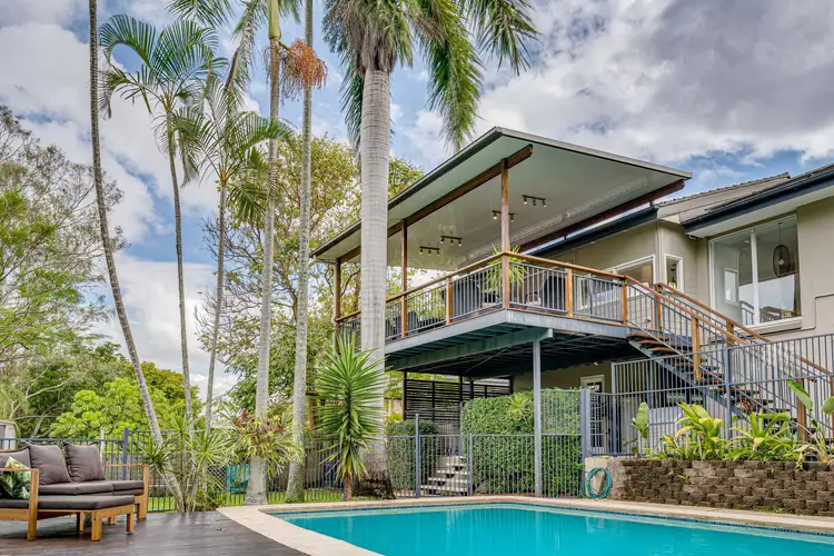 13 Rialanna Street, Kenmore QLD 4069