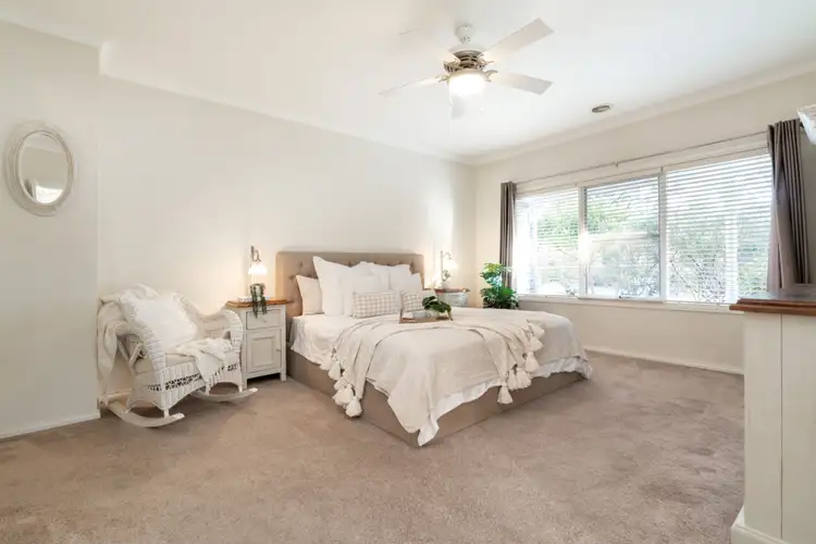 Sixth view of Homely house listing, 3 Echidna Close, Langwarrin VIC 3910