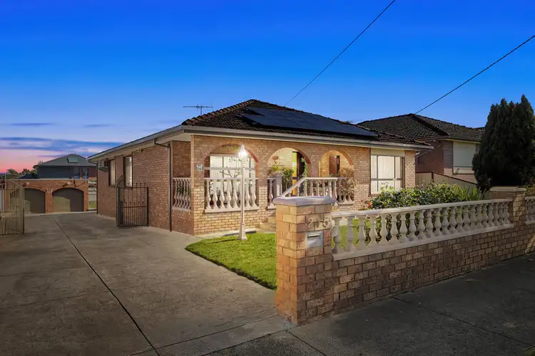 215 Main Street, Thomastown VIC 3074