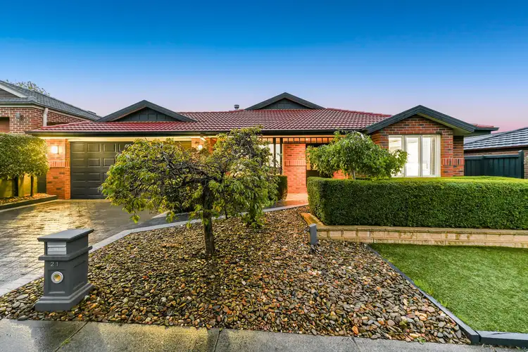 21 Ellesse Way, Berwick VIC 3806