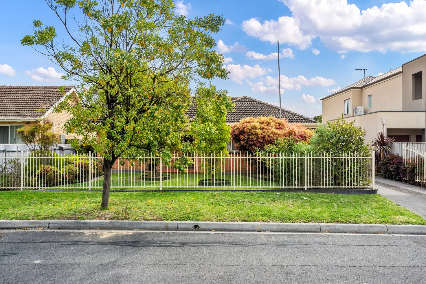 Main view of Homely house listing, 4 Peter Avenue, Campbelltown SA 5074