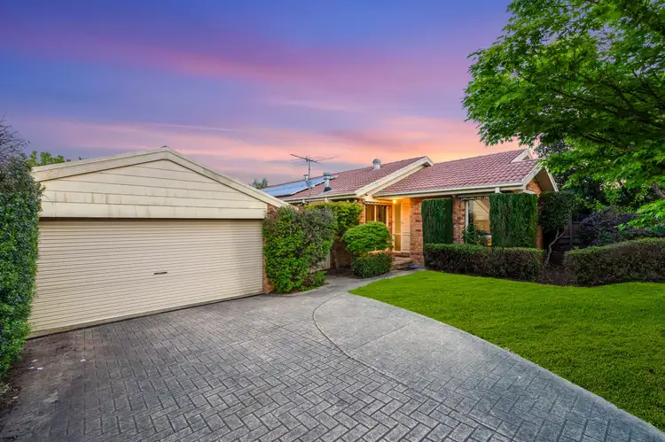 17 Innes Court, Berwick VIC 3806