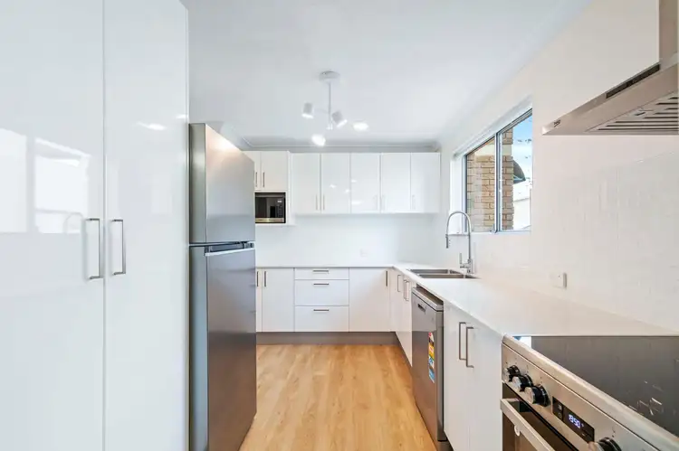 Fifth view of Homely unit listing, 3/27 Crown Street, Holland Park West QLD 4121