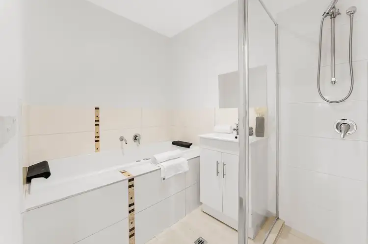 Fifth view of Homely apartment listing, 3/415 Highbury Road, Burwood VIC 3125