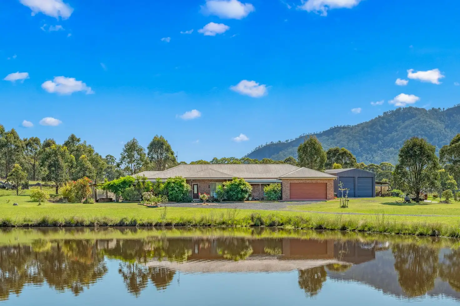 Main view of Homely house listing, 33 Moonlight Circuit, Gloucester NSW 2422